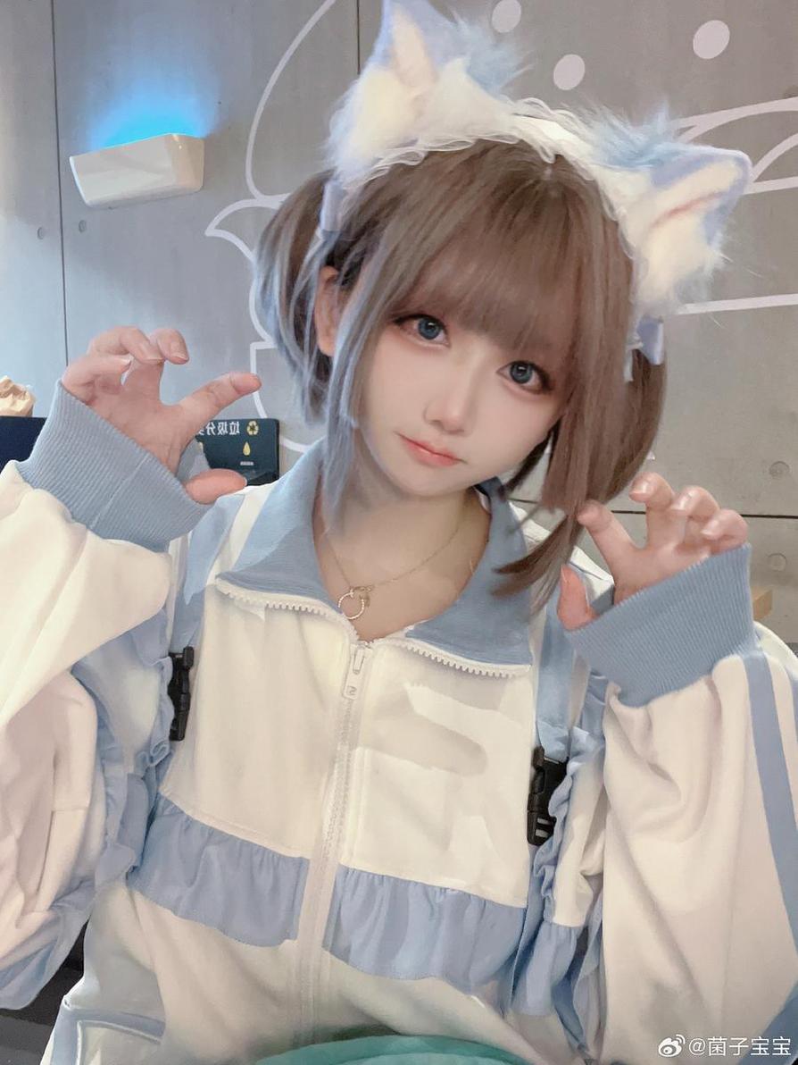 分享美好，一起品味二次元之美”——浅野菌子泳装八重樱cos写真本更新分享-欲成池