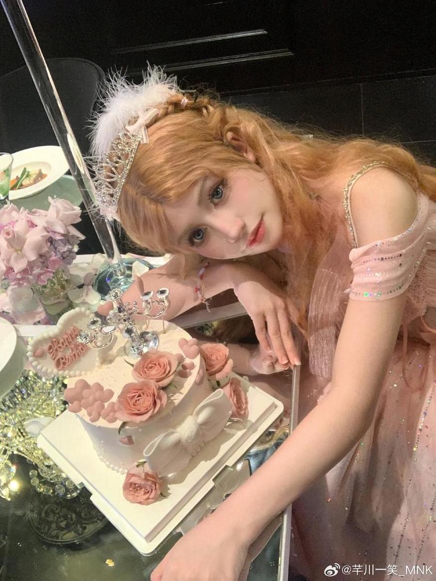 一笑芳香沁写真—早餐奶：清晨的美丽瞬间记录