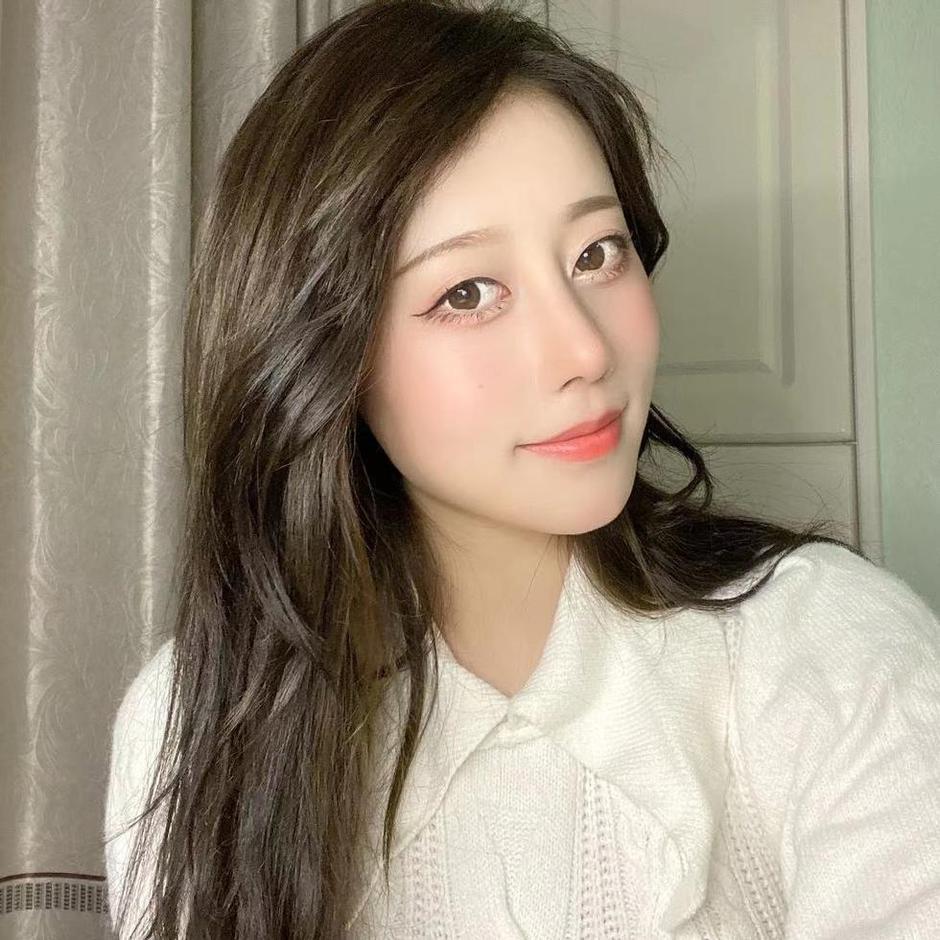 别样感受奈汐酱nice高傲的胸脯——独家原图分享