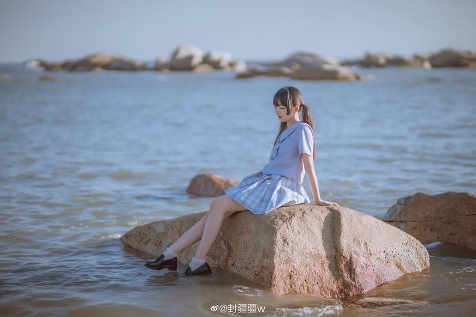 细节做得无懈可击，封疆疆v写真的cos图片超真实