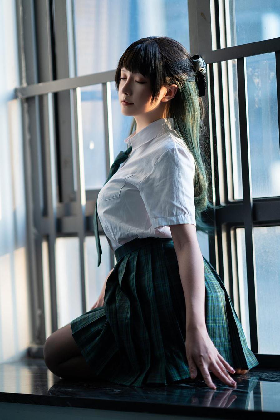 星之迟迟录播：cosplay美图精选，原图分享等你来。