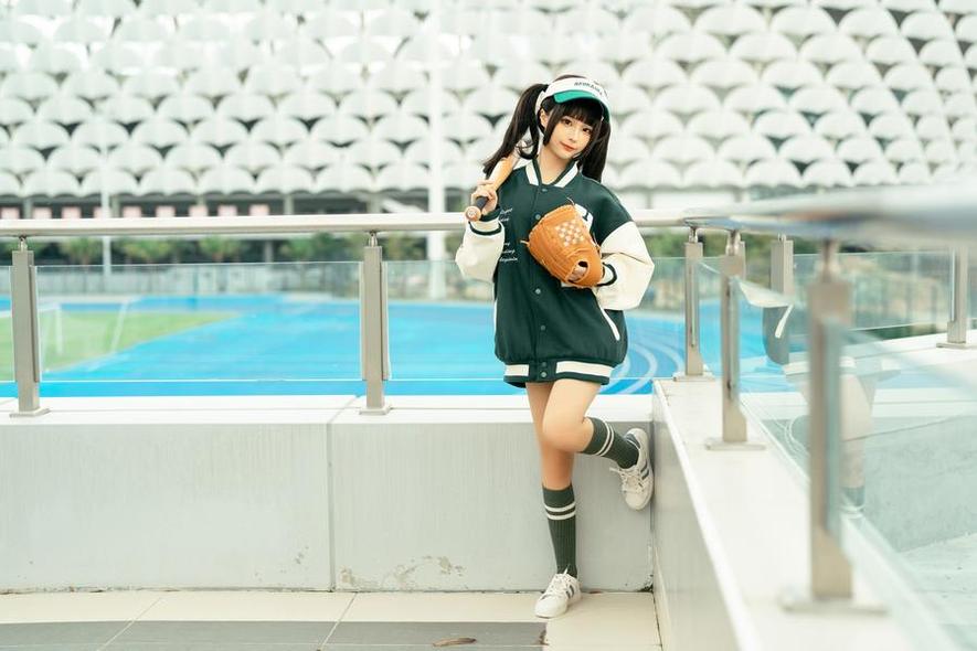 蠢沫沫古风汉服原图，历久彰显万千风情。